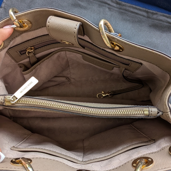 Michael Kors Brown Tote Bag - Picture 5 of 6